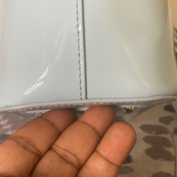 Dooney & Bourke patent leather Beacon lite blue NWT - Picture 4 of 12